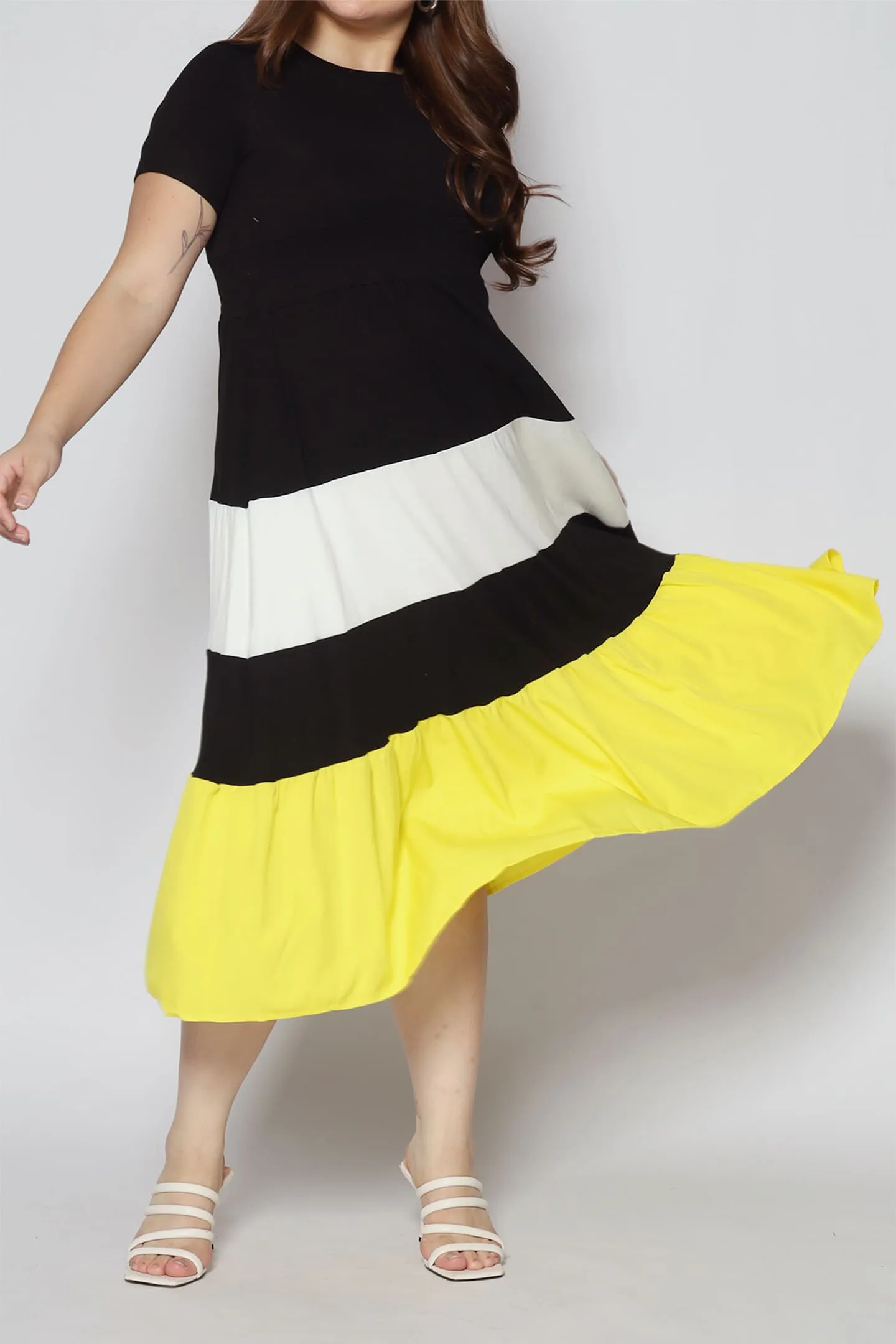 Backorders Sophia Colourblock Dress in Yellow