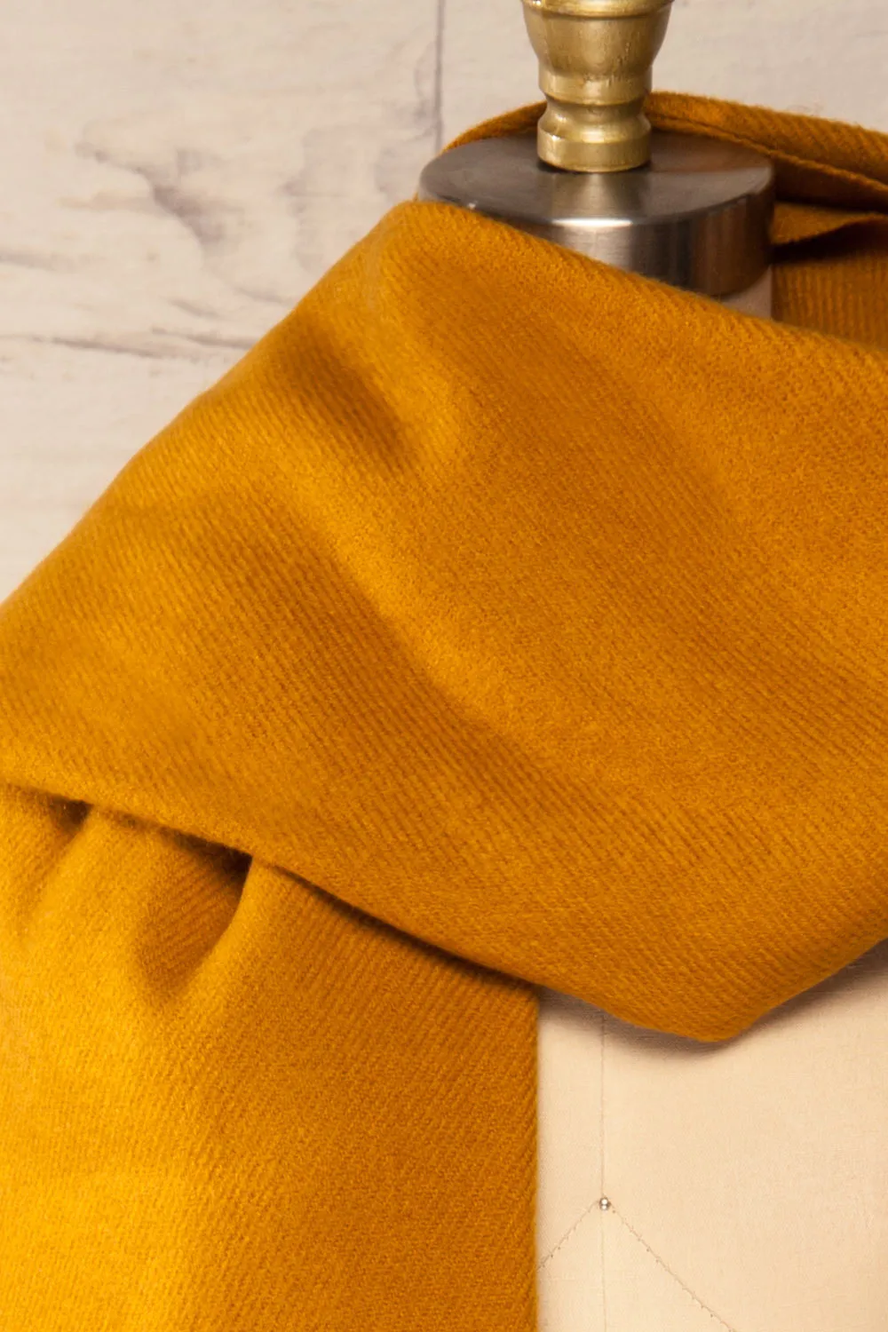 Le Baiser Mustard | Soft Knitted Scarf