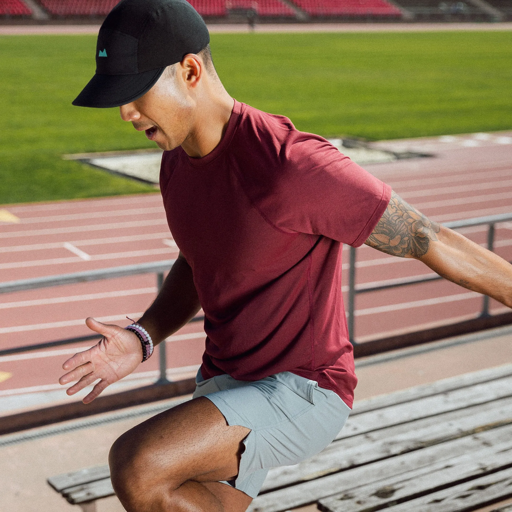 Momentum Tee in Heather Oxblood