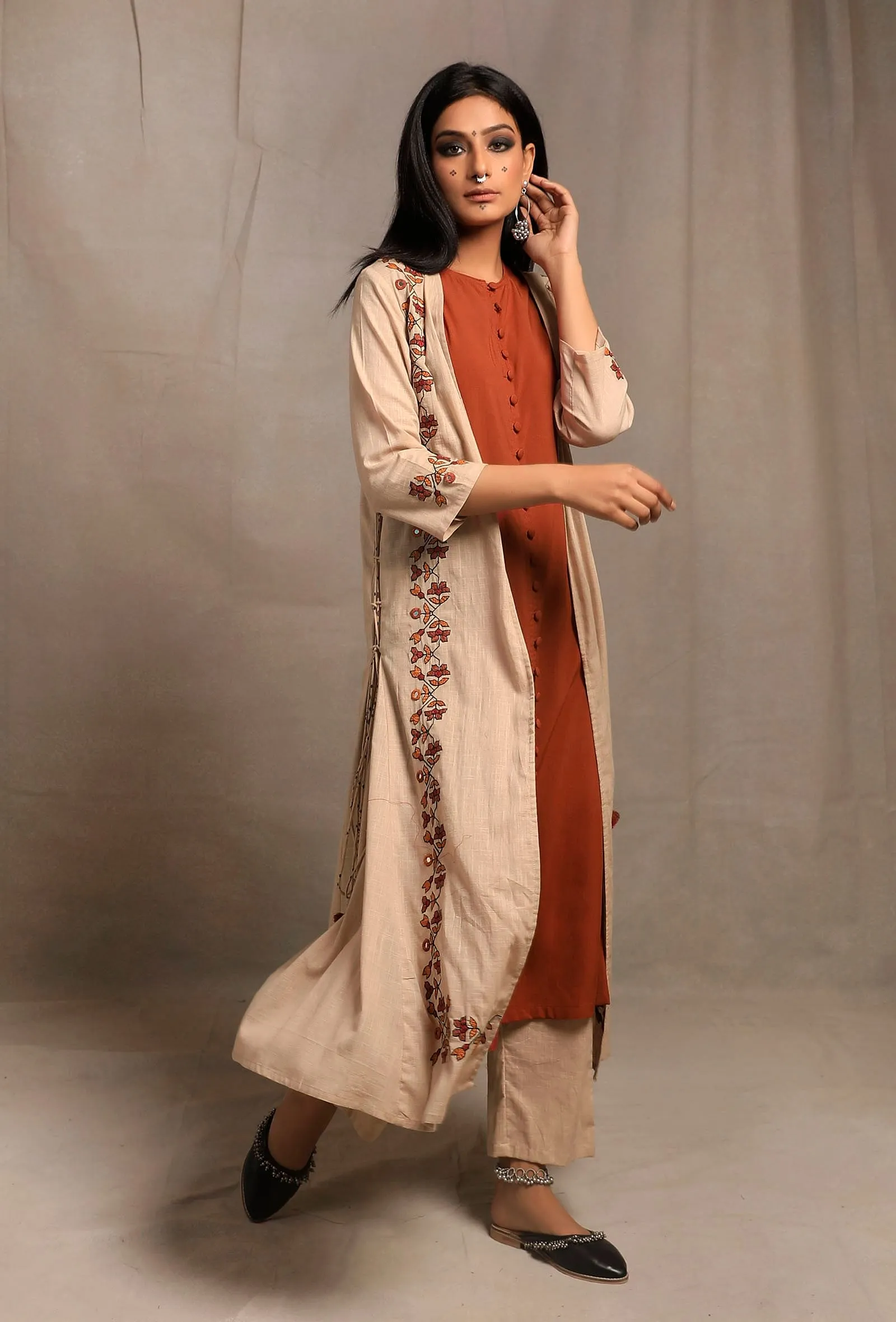 Set of 2: Ecru-Brick Front Open Kurta Dress With Burnt Brick Buttoned Slip with Black Ecru Narrow Fit Pants